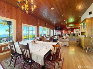 27M Cascade Dr, Everett, WA 98201