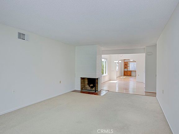 4th image of 3219 Via Carrizo Unit D