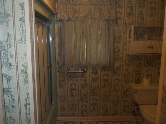 4th image of 209 Lemoine St