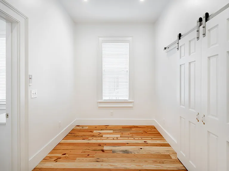 178 Broad St #B — Photo 11