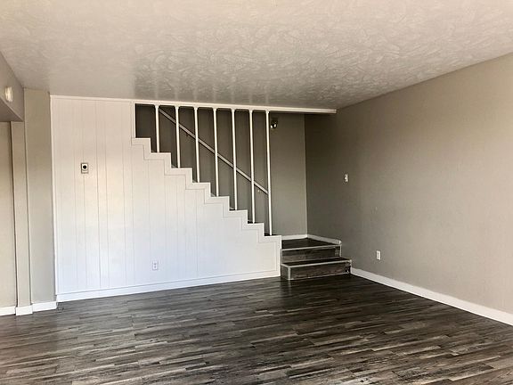 2nd image of 5955 Mountain Valley Ln