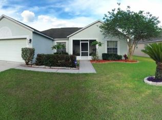 2240 Towering Oaks Cir, Seffner, FL 33584