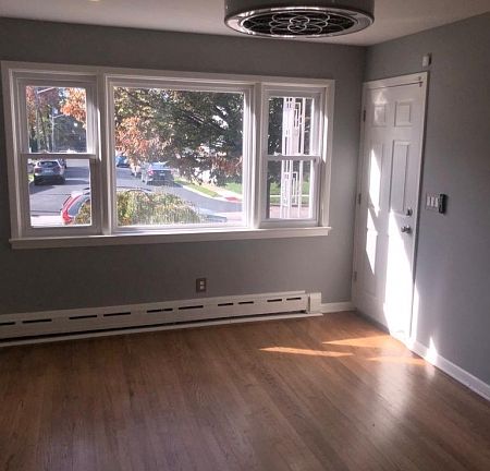 5th image of 830 Seymour Ave