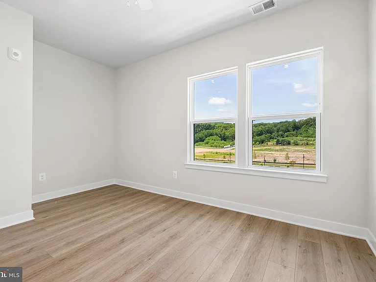 1611 Potomac Shores Pkwy #401 — Photo 28