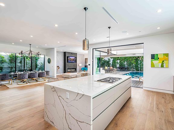 Villa Fendi by LuxJB. New, luxury, modern, fully furnished villa in prime location.