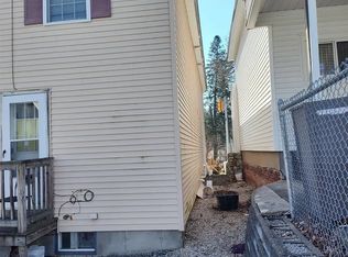 218 Pine St #B, Manchester, NH 03103