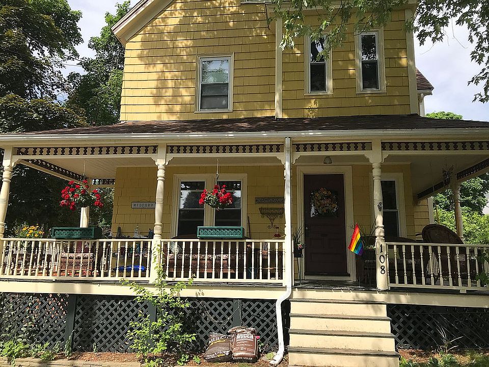Beautiful 1895 Victorian