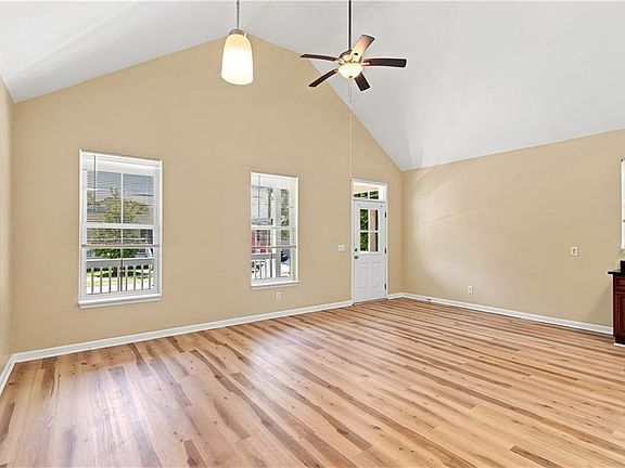 3rd image of 5415 Urquhart St