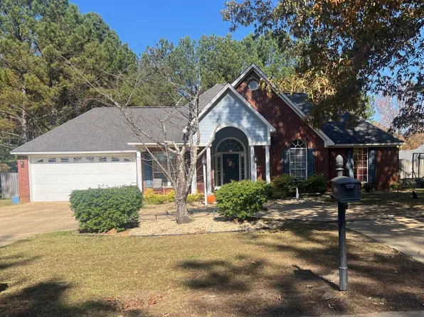 1112 Hatchie St, Booneville, MS 38829