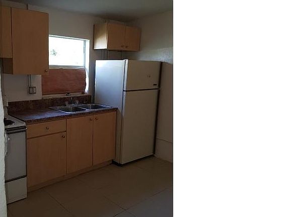 3rd image of 750 NW 17th Ter #1