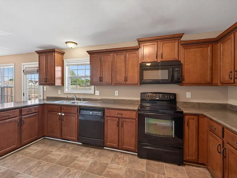 551 Fox Trot Dr — Photo 14