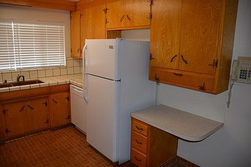 4th image of 3467 Forbes Ave
