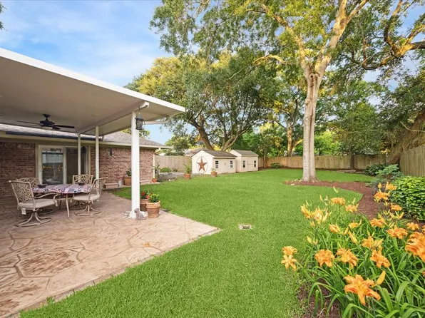 1522 Festival Drive, Houston, TX 77062