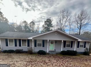 6540 Old White Mill Rd, Fairburn, GA 30213