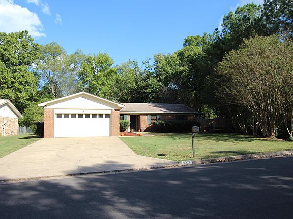 3rd image of 1305 S Muskogee Ave