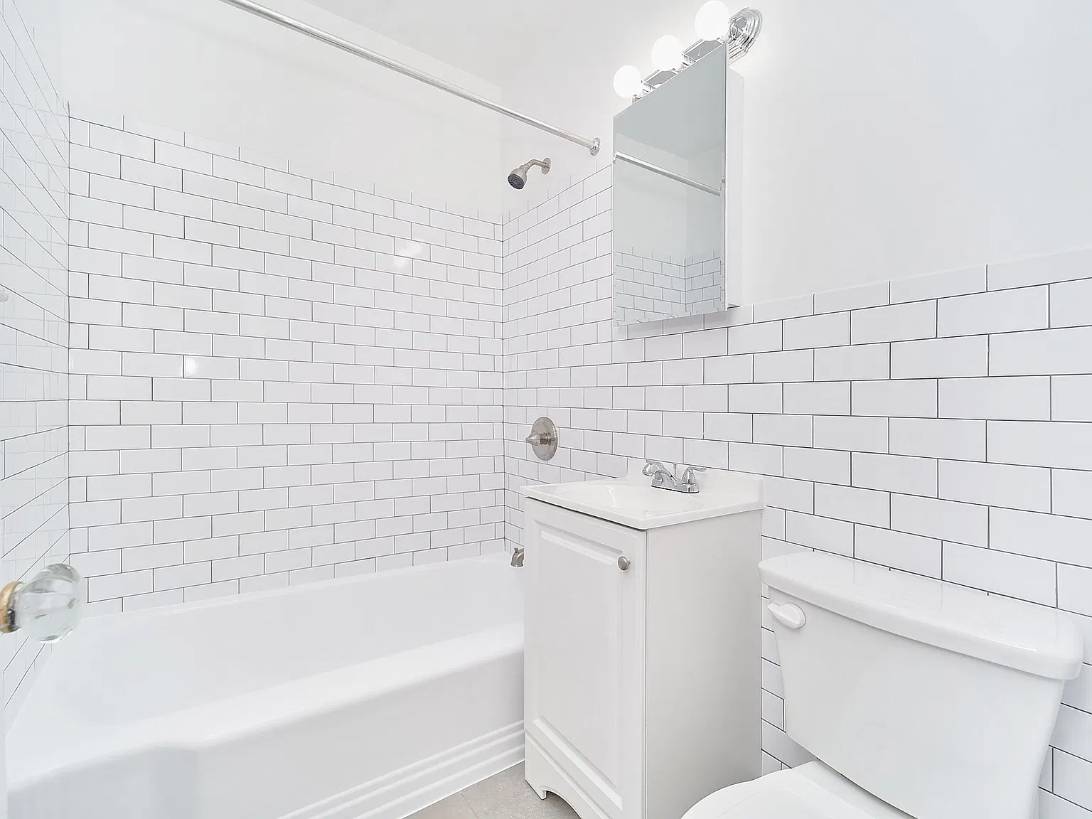 338 East 53rd Street — Photo 3