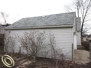 3rd image of 4401 Dudley St
