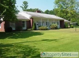 201 Flower St, Three Rivers, MI 49093