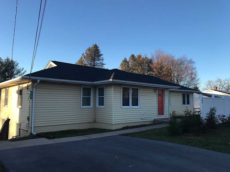 1st image of 105 E Aaron Dr