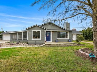 34909 Millwood Dr, Woodlake, CA 93286