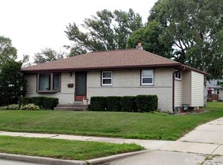8011 W Tesch Ave, Milwaukee, WI 53220