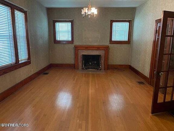 4th image of 3030 N Central St