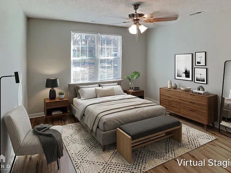 2113 Sunset Blvd — Photo 3
