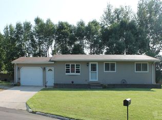 105 Westwood Ct, Forest City, IA 50436