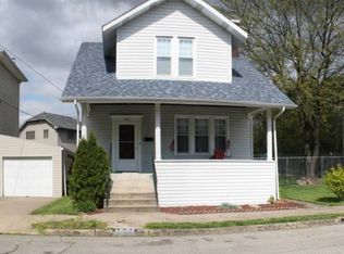 402 Maple Pl, Martins Ferry, OH 43935
