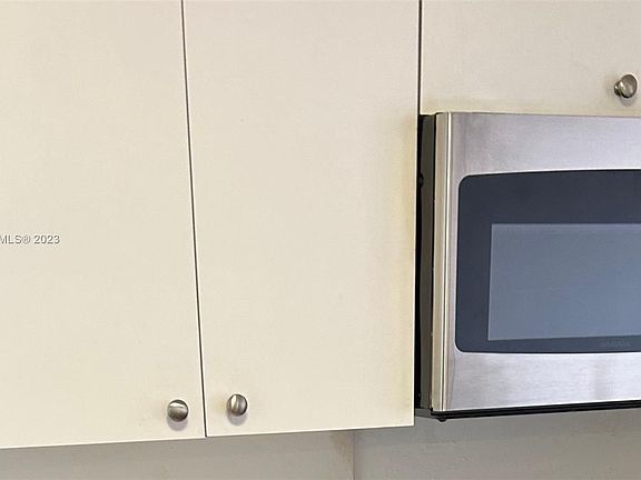 4th image of 13499 Biscayne Blvd APT 505