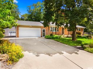 205 Northshore Dr, Morton, IL