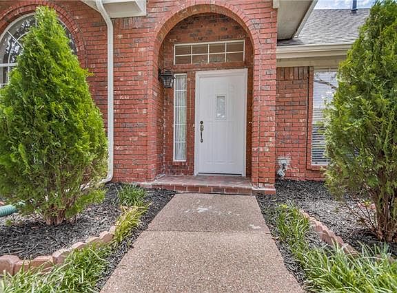 4th image of 3732 Elizabeth Dr
