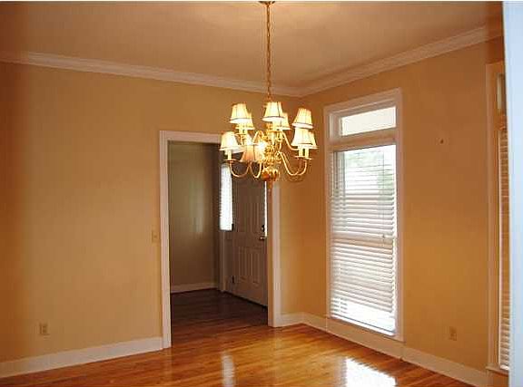 3rd image of 146 Kensington Dr