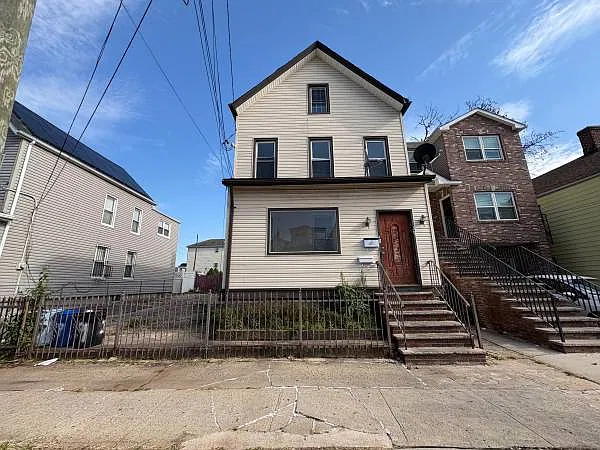 139-141 Smith St #G2