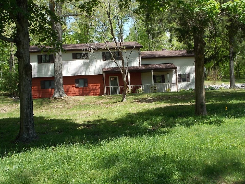 2nd image of 141 Alberta Ln