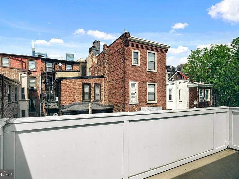 1813 Addison St — Photo 39