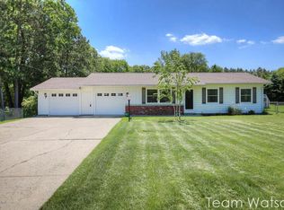 7066 Eldred Dr NE, Rockford, MI 49341