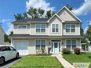 10 Markham Rd, Edison, NJ 08817