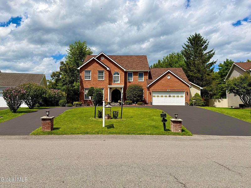 3rd image of 257 Longhouse Lane