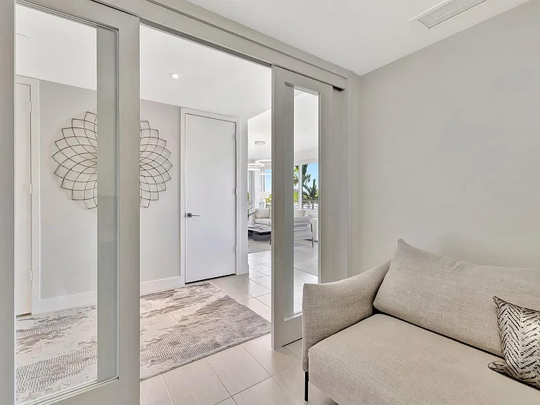 612 Bayshore Dr #301 — Photo 37
