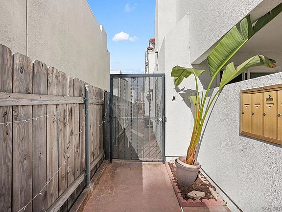 3rd image of 1456 Thomas Ave APT 1