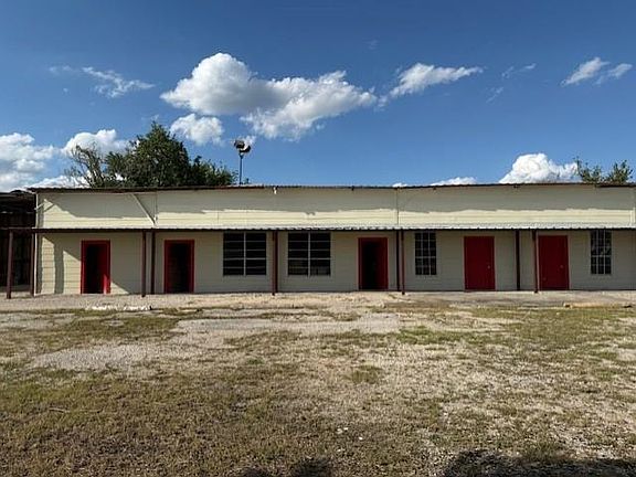 3rd image of Gainesville St