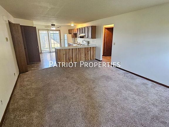 4th image of 227 E Veterans St APT D