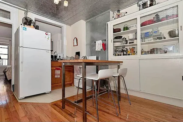 Rented by J Misrahi Realty Corp | media 7