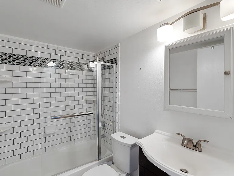 2879 Shadow Creek Dr #305-B — Photo 11