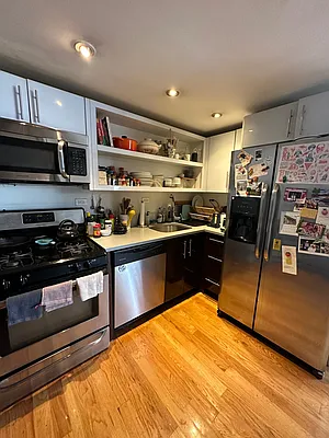 Rented by FLATS & PADS LLC | media 2