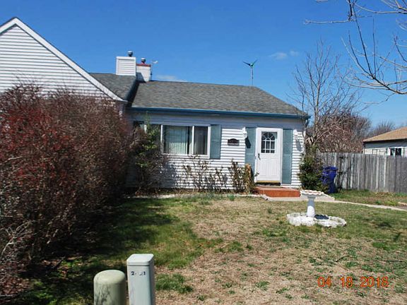 2nd image of 3272 Mystic Port Pl