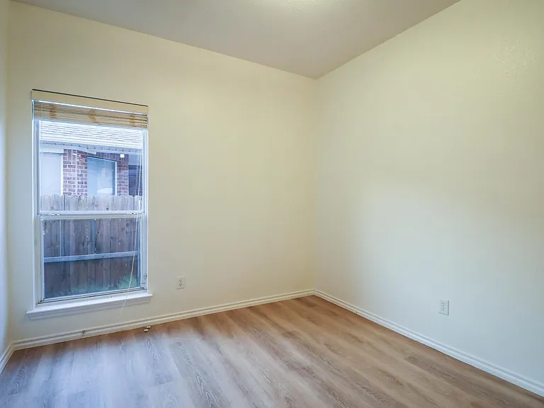 12532 Clarksburg Trl — Photo 17