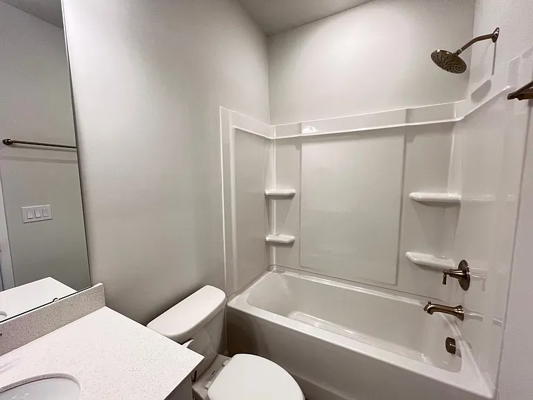 1312 Hollyview Ave — Photo 8