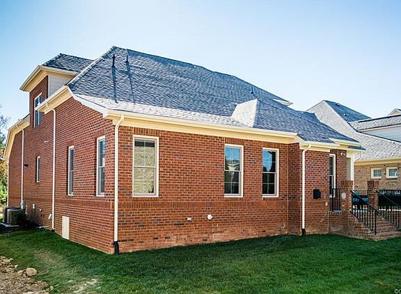 3rd image of 11937 Montfort Cir #45